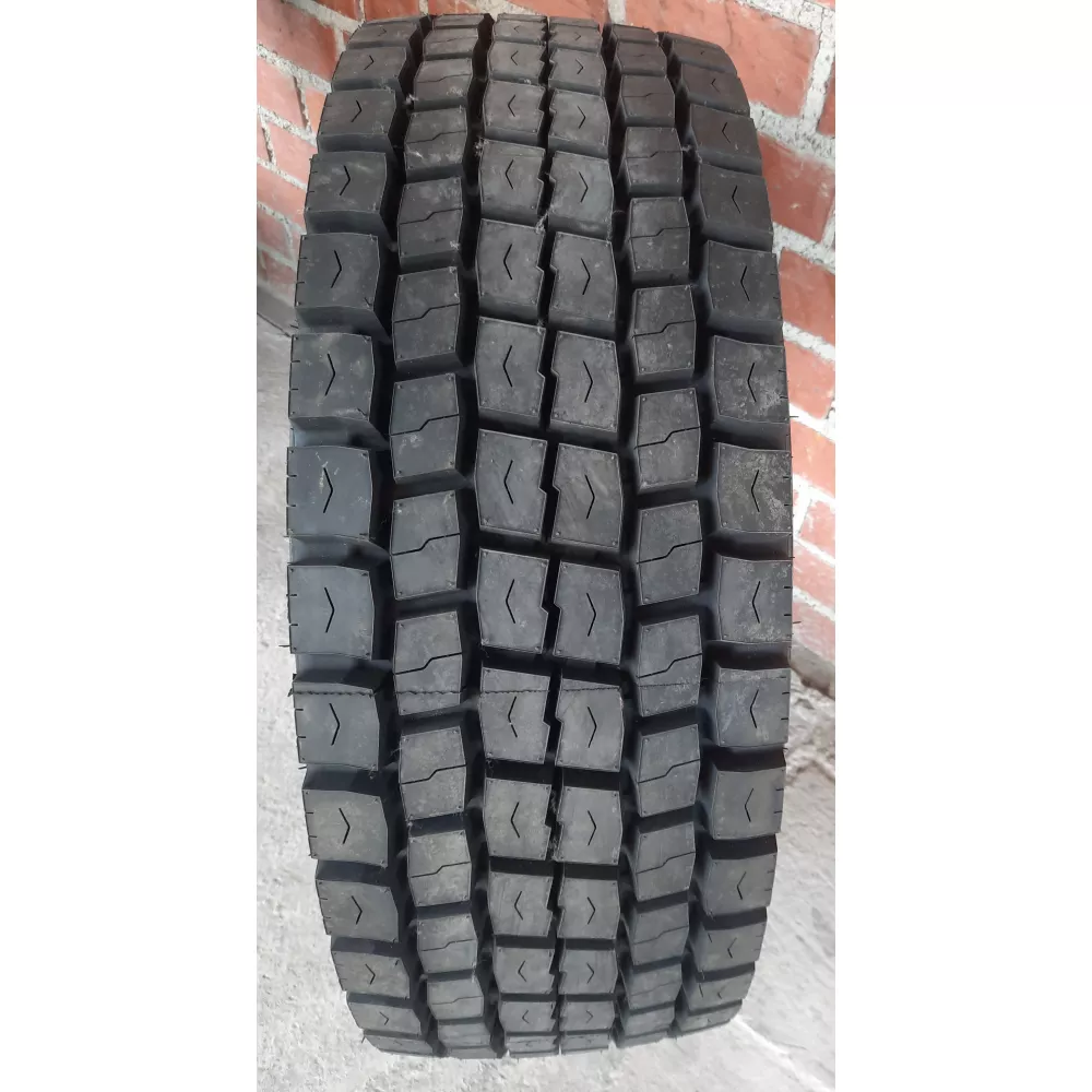 Грузовая шина 305/70 R19,5 Long March LM-329 18PR в Верхнем Уфалее